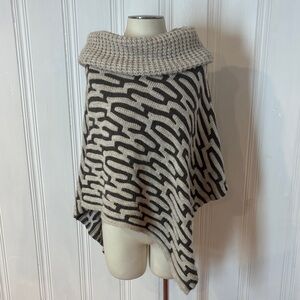 Made in Italy Knit Sweater Poncho in Taupe & Cream - Size Small